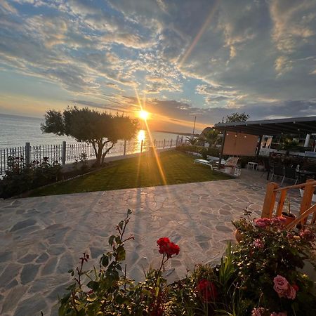 Beachfront Villa Athina Vergia Exterior photo