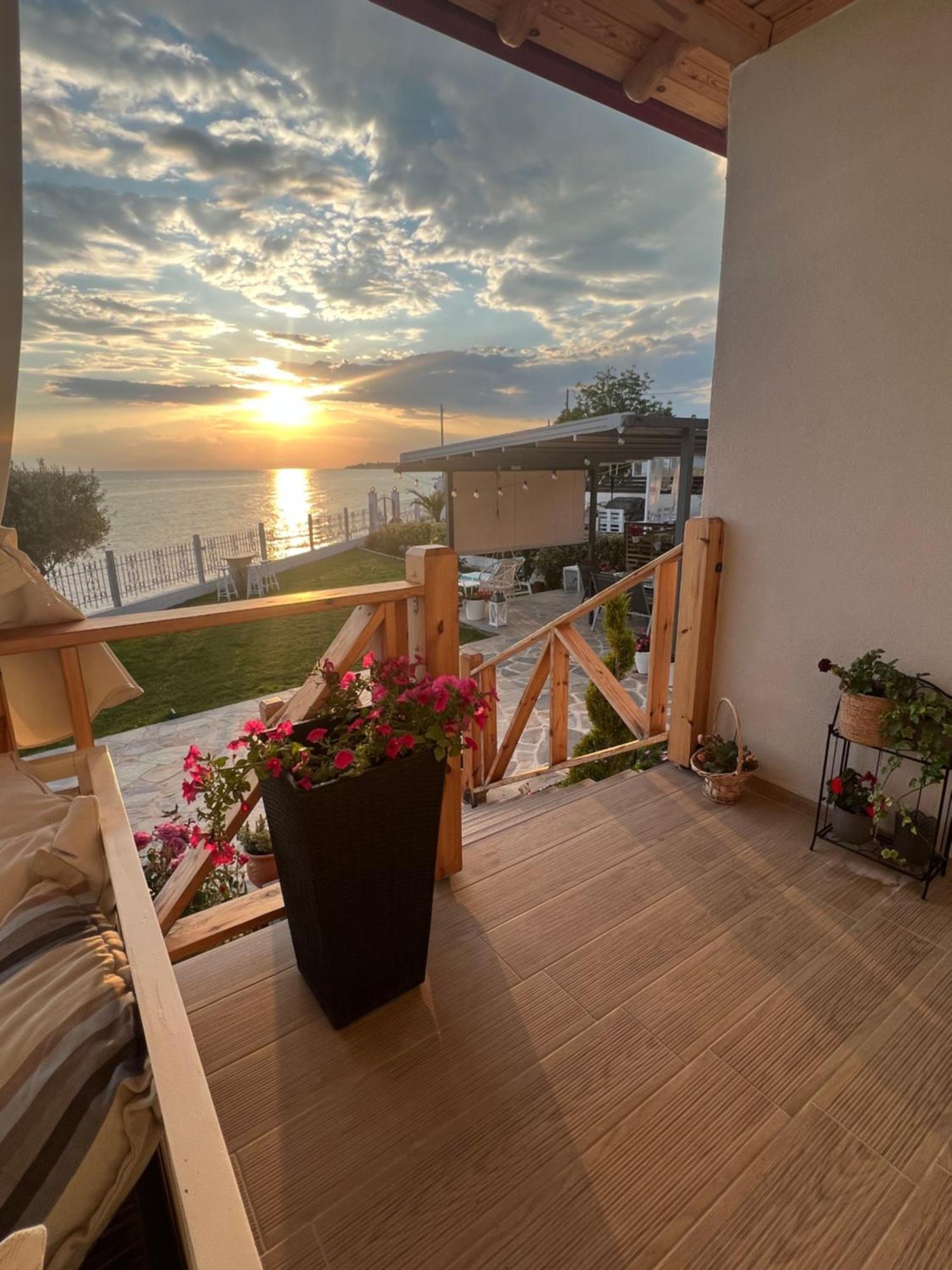 Beachfront Villa Athina Vergia Exterior photo